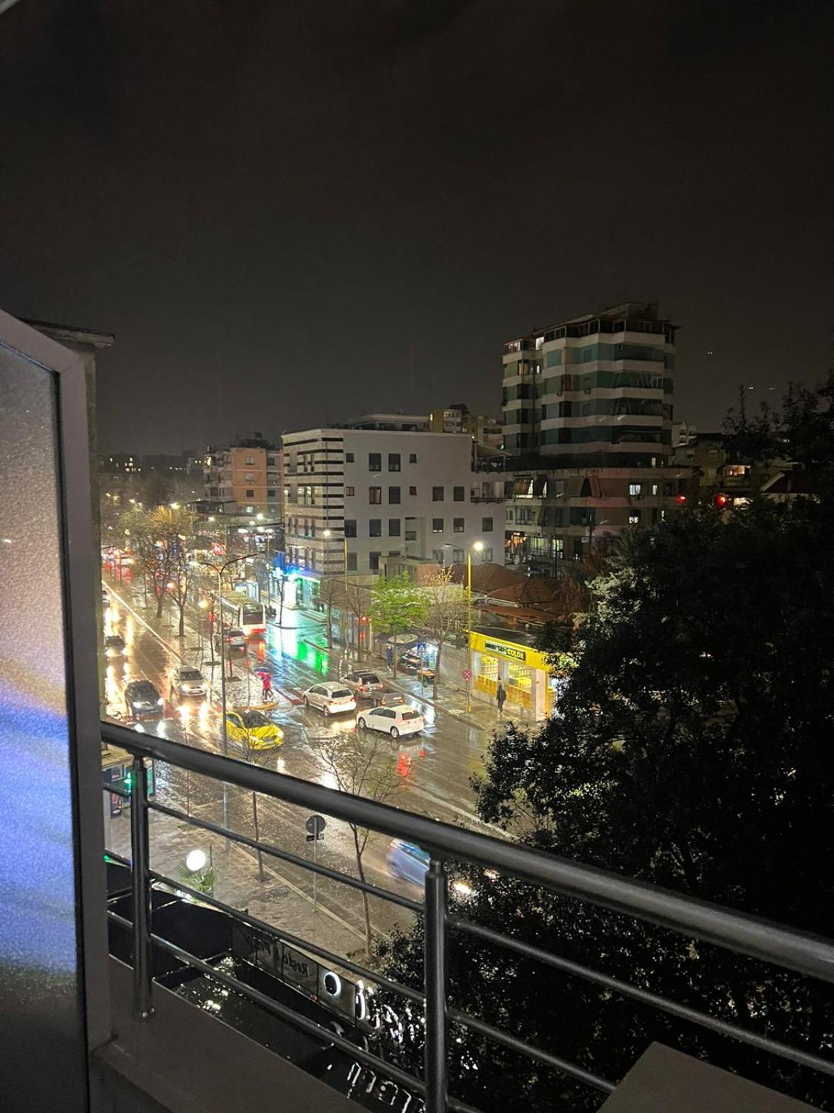 Urban Room 3 Tiranë Luaran gambar